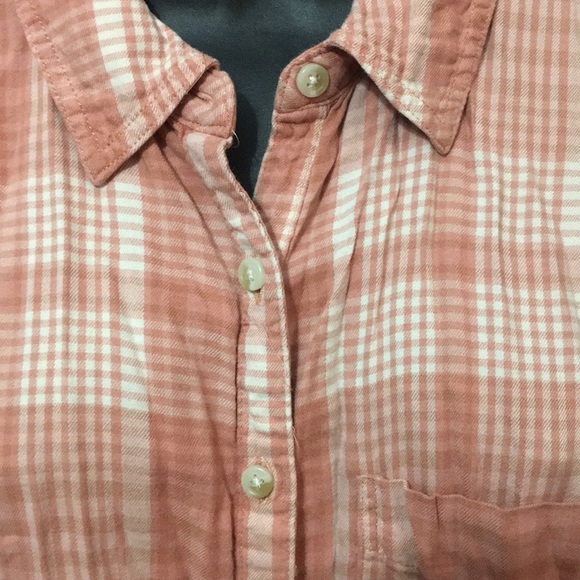 Button down - Picture 2 of 4